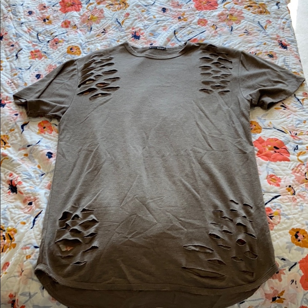 Street wear , ripped shirt